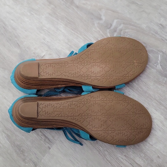 MINNETONKA Women's Sandals Suede Fringe Wedge wedge Turquoise  Size 6 - Picture 7 of 11